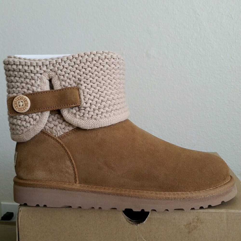 Girls Darrah Uggs size 6 (womens size 8)